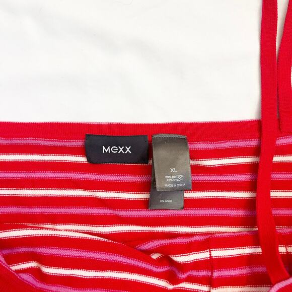 Striped Y2K Cami Tank Top - Picture 2 of 4